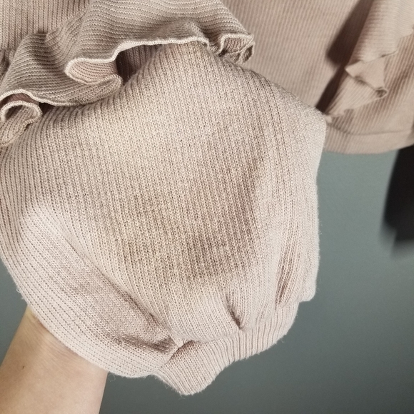 Saylor | Avian Sweater Ribbed Cascade Ruffle - Picture 4 of 10